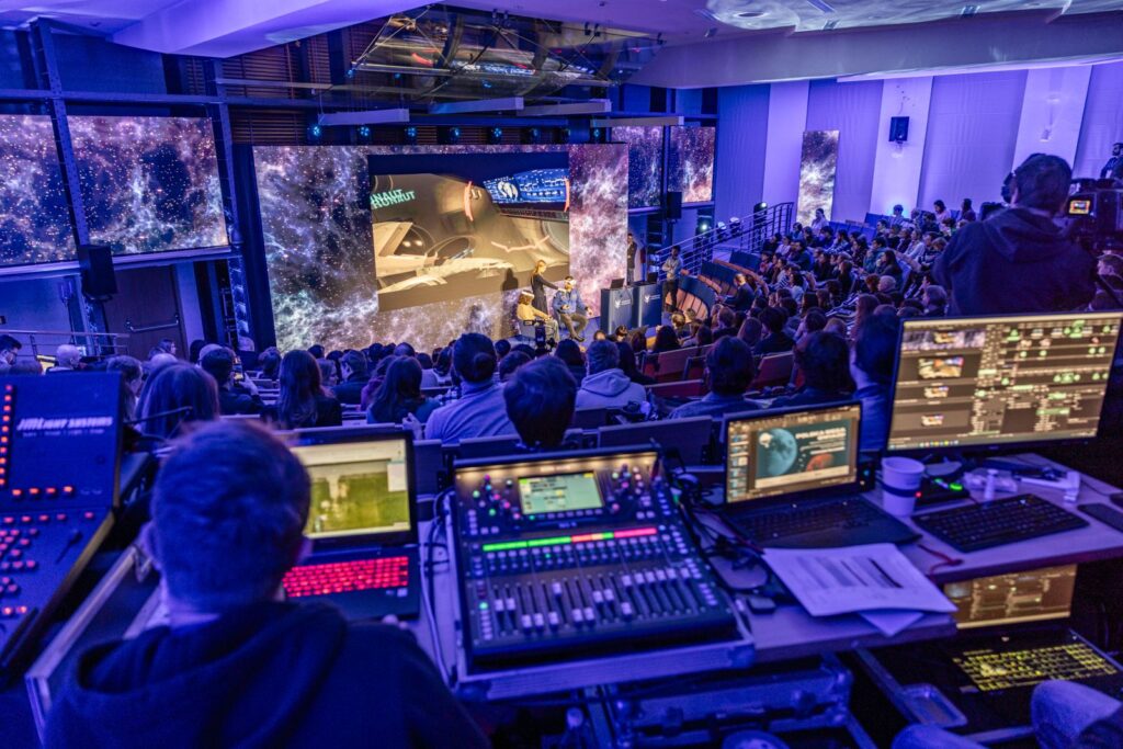 Kilkanaście tysięcy studentów i uczniów wzięło udział w spotkaniach technologiczno-naukowej trasy „IGNIS – Polska sięga gwiazd”