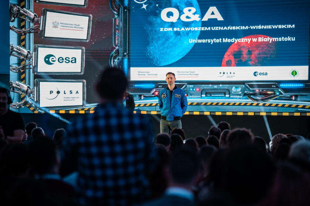 Białystok | Ogólnopolska trasa technologiczno-naukowa misji IGNIS z doktorem Sławoszem Uznańskim-Wiśniewskim