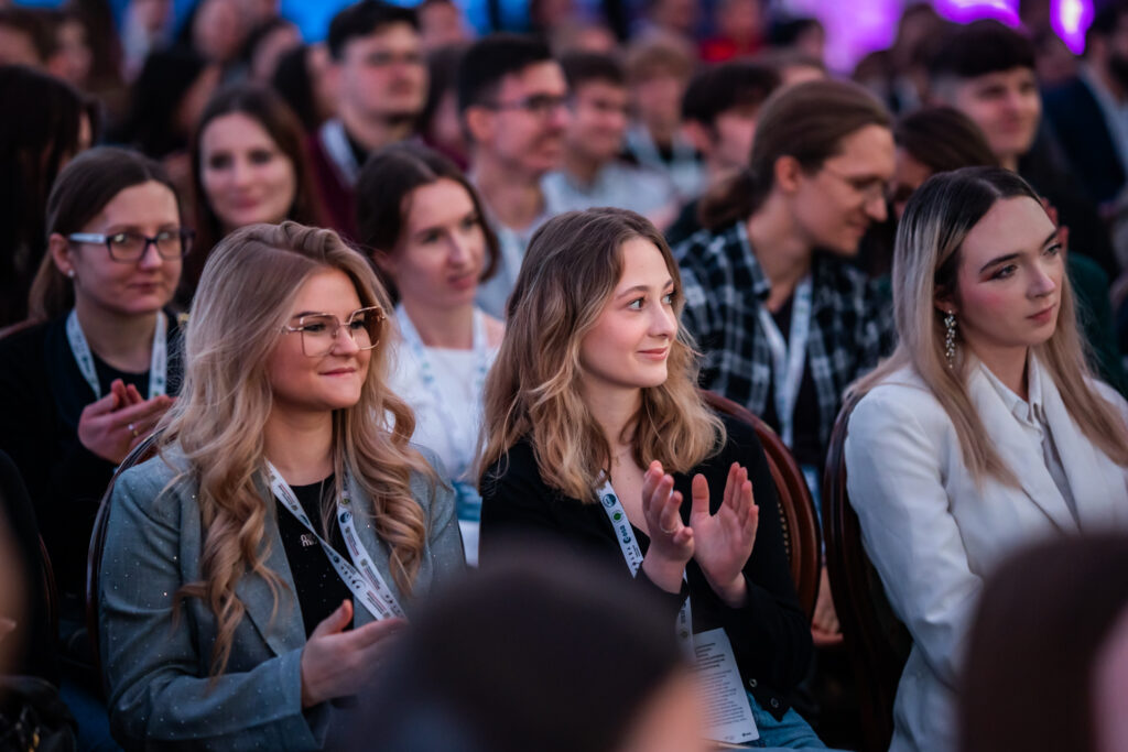 Białystok | Ogólnopolska trasa technologiczno-naukowa misji IGNIS z doktorem Sławoszem Uznańskim-Wiśniewskim