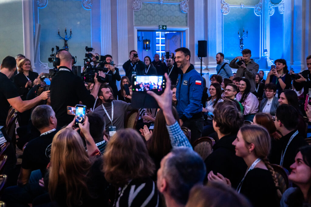 Białystok | Ogólnopolska trasa technologiczno-naukowa misji IGNIS z doktorem Sławoszem Uznańskim-Wiśniewskim