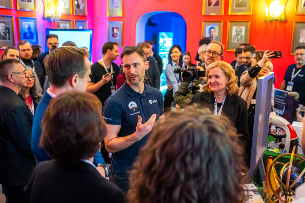 Białystok | Ogólnopolska trasa technologiczno-naukowa misji IGNIS z doktorem Sławoszem Uznańskim-Wiśniewskim