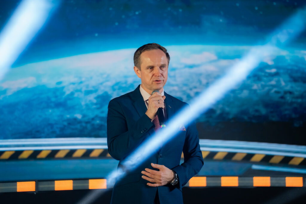 Białystok | Ogólnopolska trasa technologiczno-naukowa misji IGNIS z doktorem Sławoszem Uznańskim-Wiśniewskim