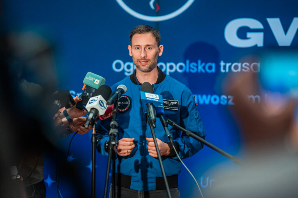 Białystok | Ogólnopolska trasa technologiczno-naukowa misji IGNIS z doktorem Sławoszem Uznańskim-Wiśniewskim