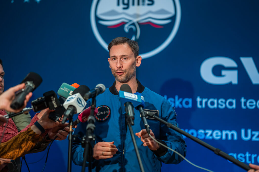 Białystok | Ogólnopolska trasa technologiczno-naukowa misji IGNIS z doktorem Sławoszem Uznańskim-Wiśniewskim