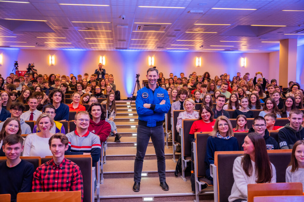 Białystok | Ogólnopolska trasa technologiczno-naukowa misji IGNIS z doktorem Sławoszem Uznańskim-Wiśniewskim