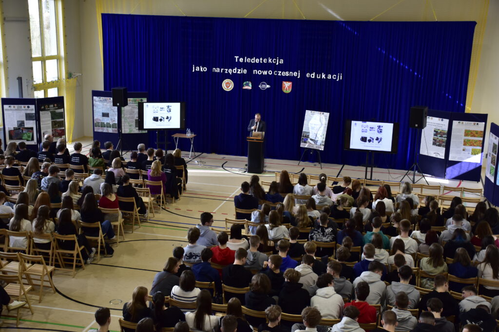 Eksperci o kosmosie w Białej Podlaskiej dla młodzieży i nauczycieli. Relacja z wydarzenia.